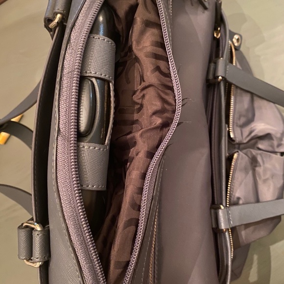 Henri Bendel jetsetter wheelie carry on 💗 - Picture 8 of 10